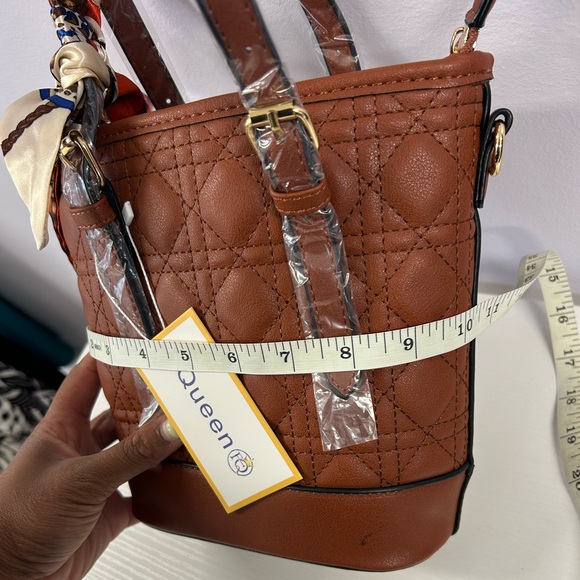 Tote Purse - Picture 5 of 6